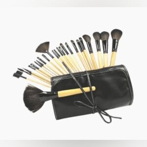 Professional Makeup Brush Set with Black Case